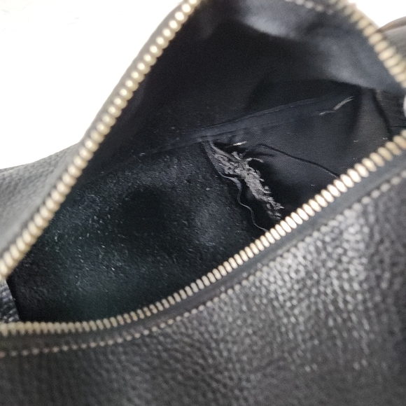 ROOTS Vintage Genuine Leather Black Drawstring Backpack - Picture 7 of 13